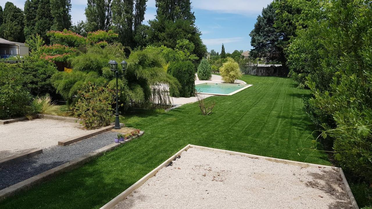 Maison D' Alys Entre Luberon Et Alpilles Cabannes Exteriér fotografie